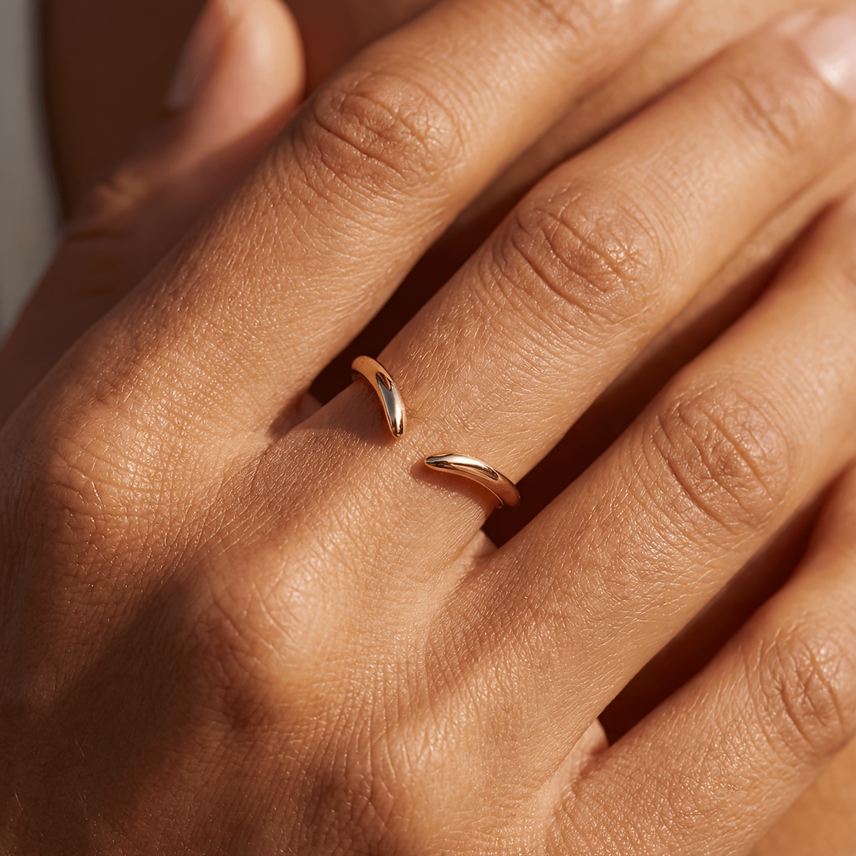 Smooth Arc Opening Design Women's Ring, Versatile